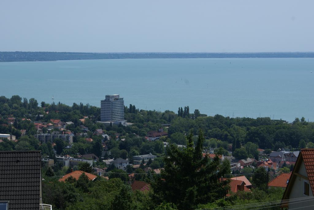 מלון Balatonalmádi Sargarigo Apartman Haz מראה חיצוני תמונה